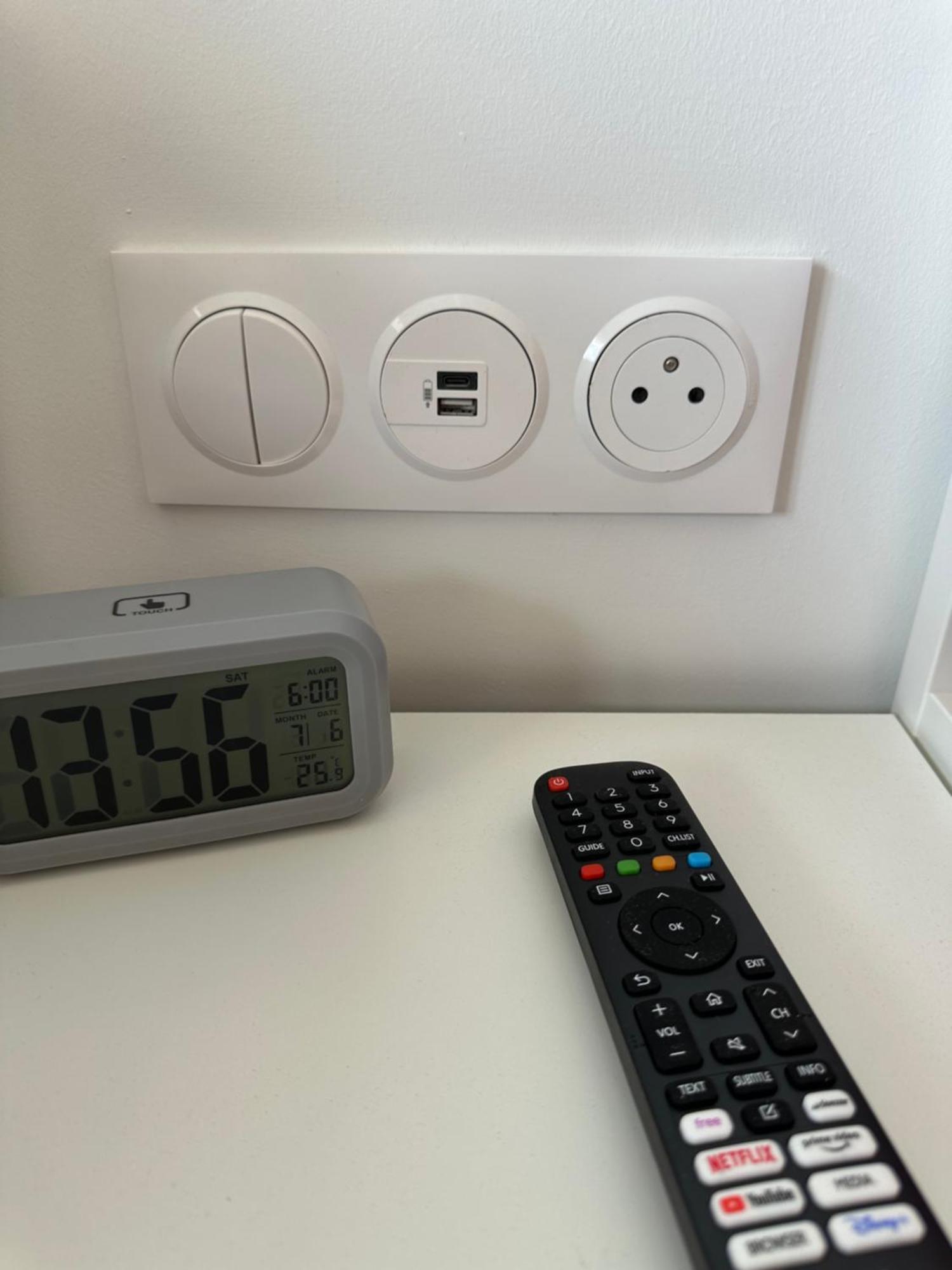 Paris Pantin Magnifique Appartement 4 Pieces De 108M2 Avec 2 Parking Interieur - Tres Cosy Pour 1 A 12 Personnes - Entierement Refait A Neuf Entire Apartment Luxurious And Warm - Pantin Paris 19 Eme Free Wifi Gratuit Exterior foto