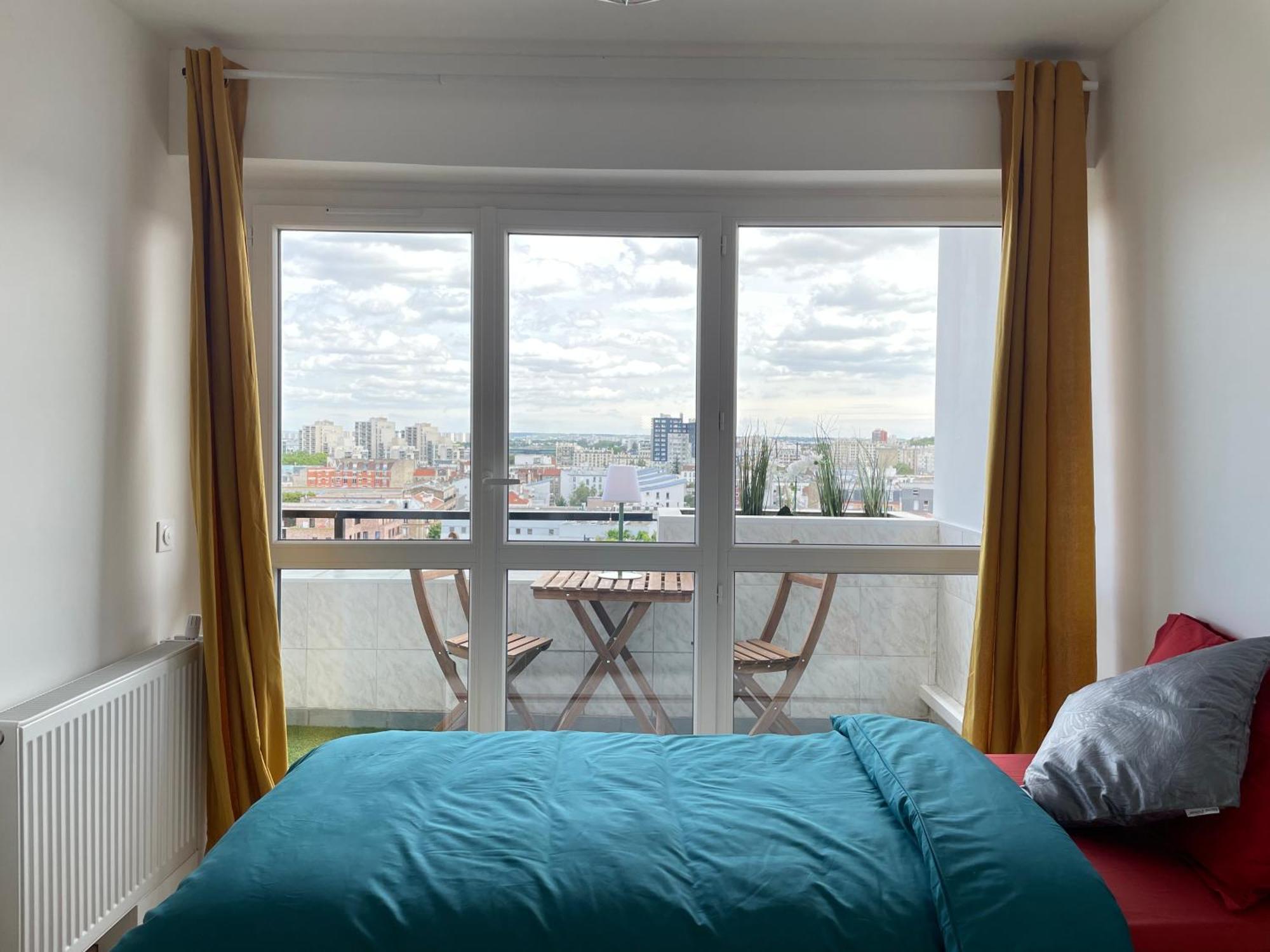 Paris Pantin Magnifique Appartement 4 Pieces De 108M2 Avec 2 Parking Interieur - Tres Cosy Pour 1 A 12 Personnes - Entierement Refait A Neuf Entire Apartment Luxurious And Warm - Pantin Paris 19 Eme Free Wifi Gratuit Exterior foto
