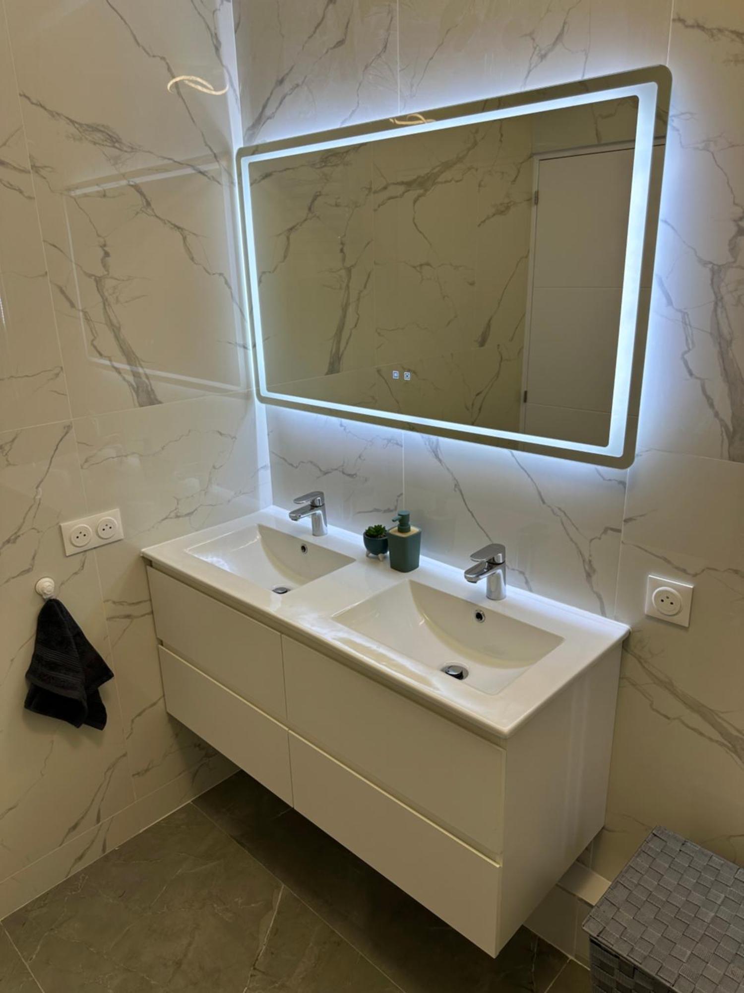 Paris Pantin Magnifique Appartement 4 Pieces De 108M2 Avec 2 Parking Interieur - Tres Cosy Pour 1 A 12 Personnes - Entierement Refait A Neuf Entire Apartment Luxurious And Warm - Pantin Paris 19 Eme Free Wifi Gratuit Exterior foto