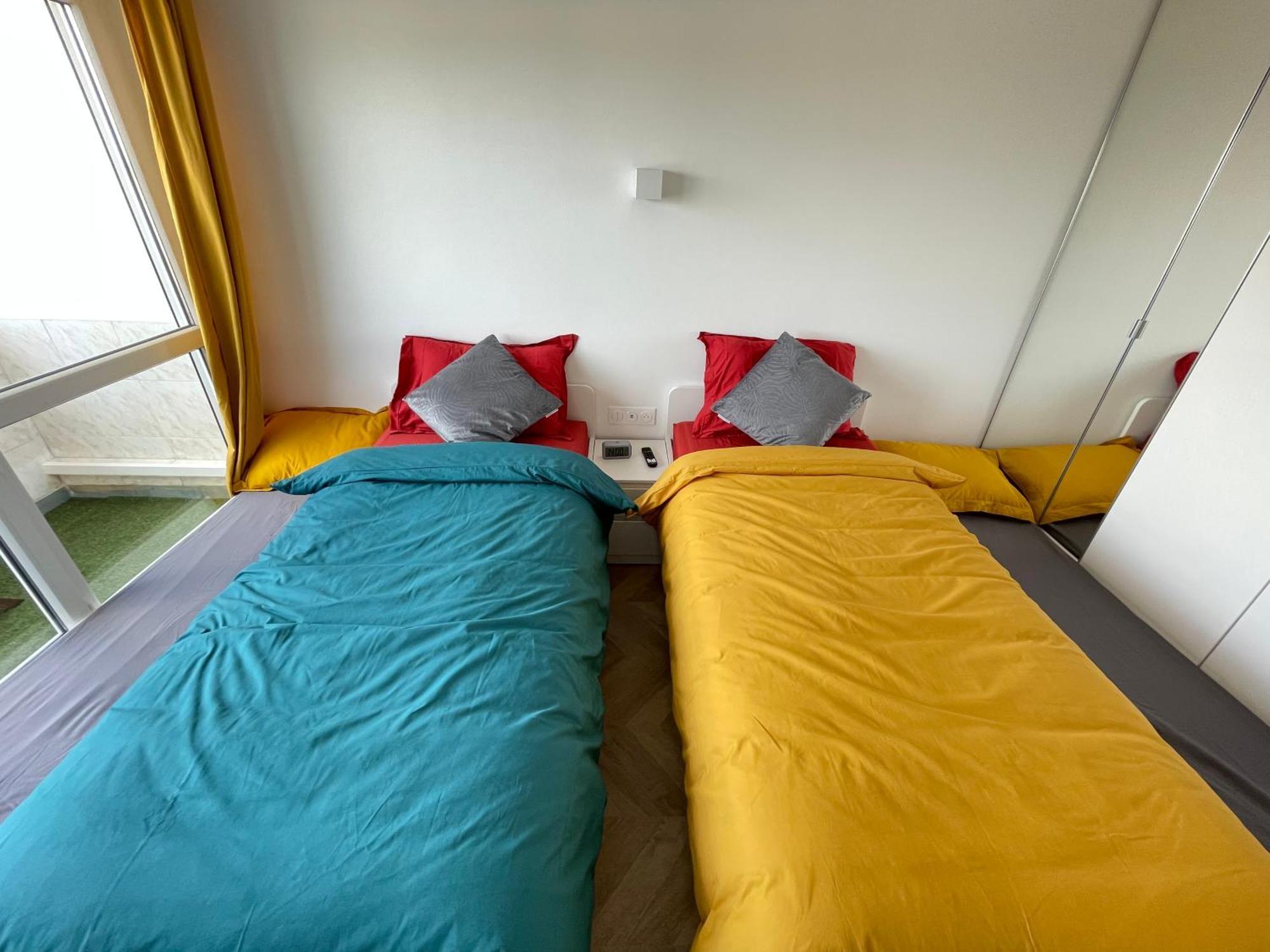 Paris Pantin Magnifique Appartement 4 Pieces De 108M2 Avec 2 Parking Interieur - Tres Cosy Pour 1 A 12 Personnes - Entierement Refait A Neuf Entire Apartment Luxurious And Warm - Pantin Paris 19 Eme Free Wifi Gratuit Exterior foto
